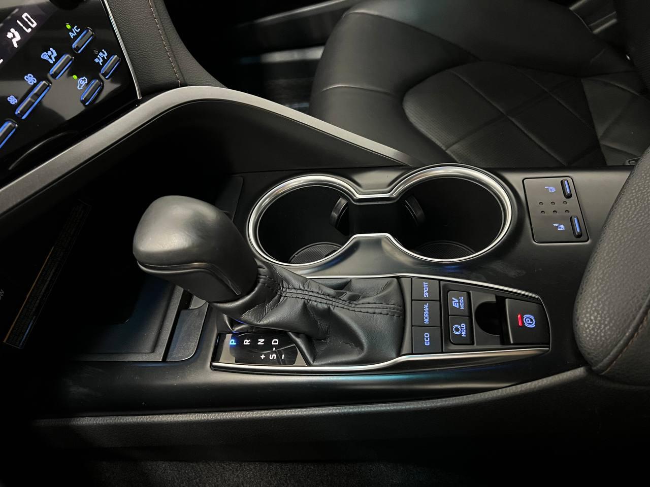 Toyota Camry  2018