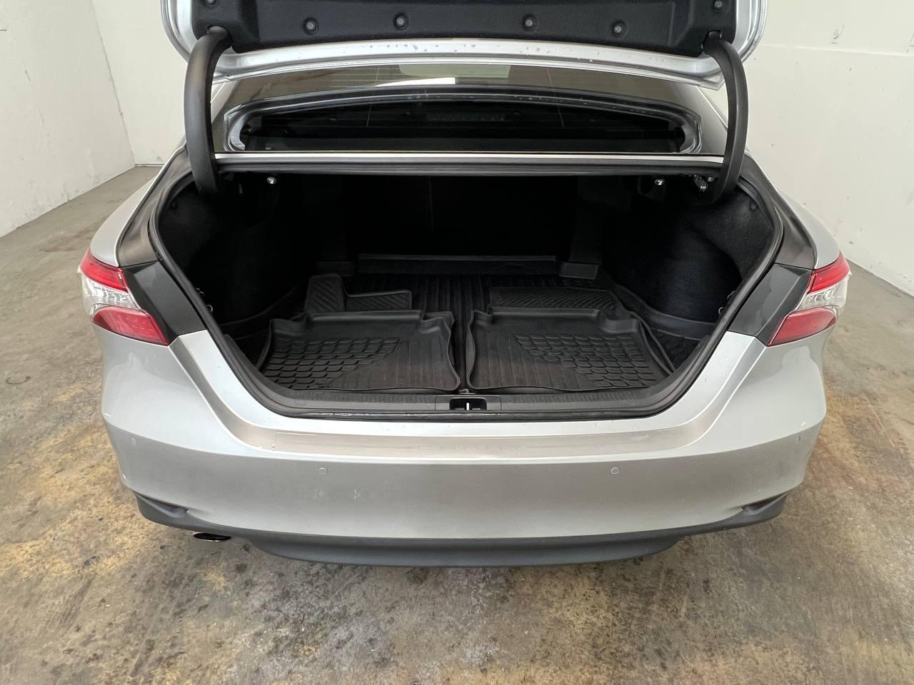 Toyota Camry  2018