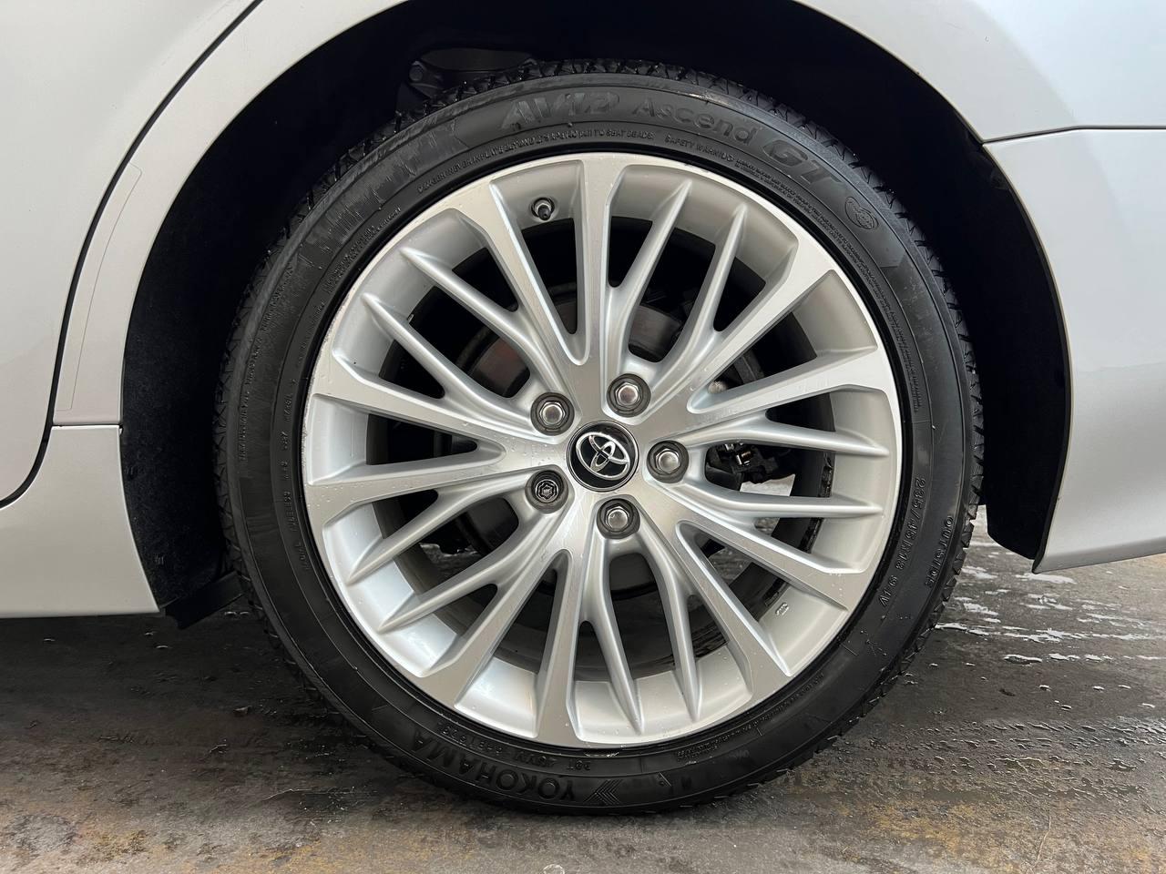 Toyota Camry  2018