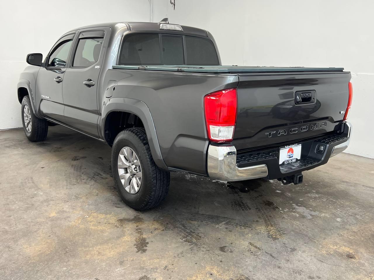Toyota Tacoma SR5 Double Cab 2017