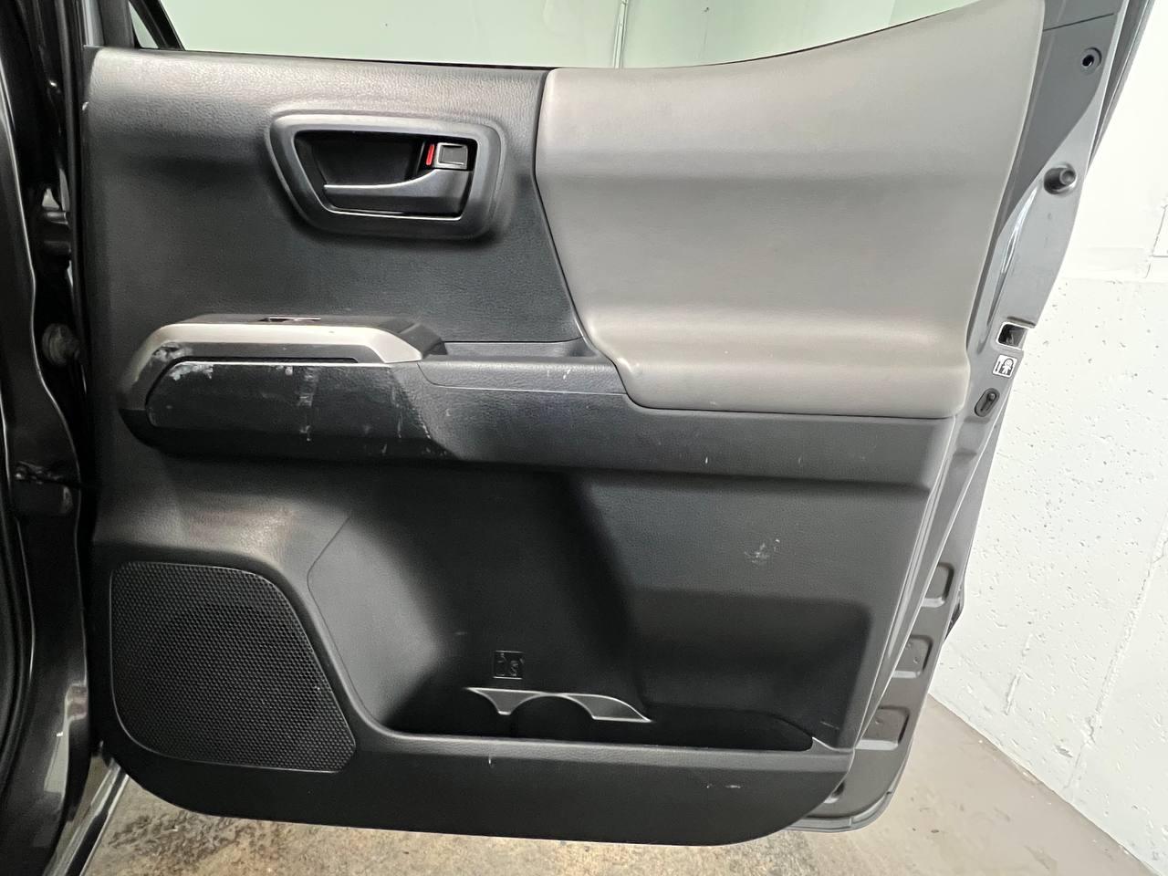 Toyota Tacoma SR5 Double Cab 2017