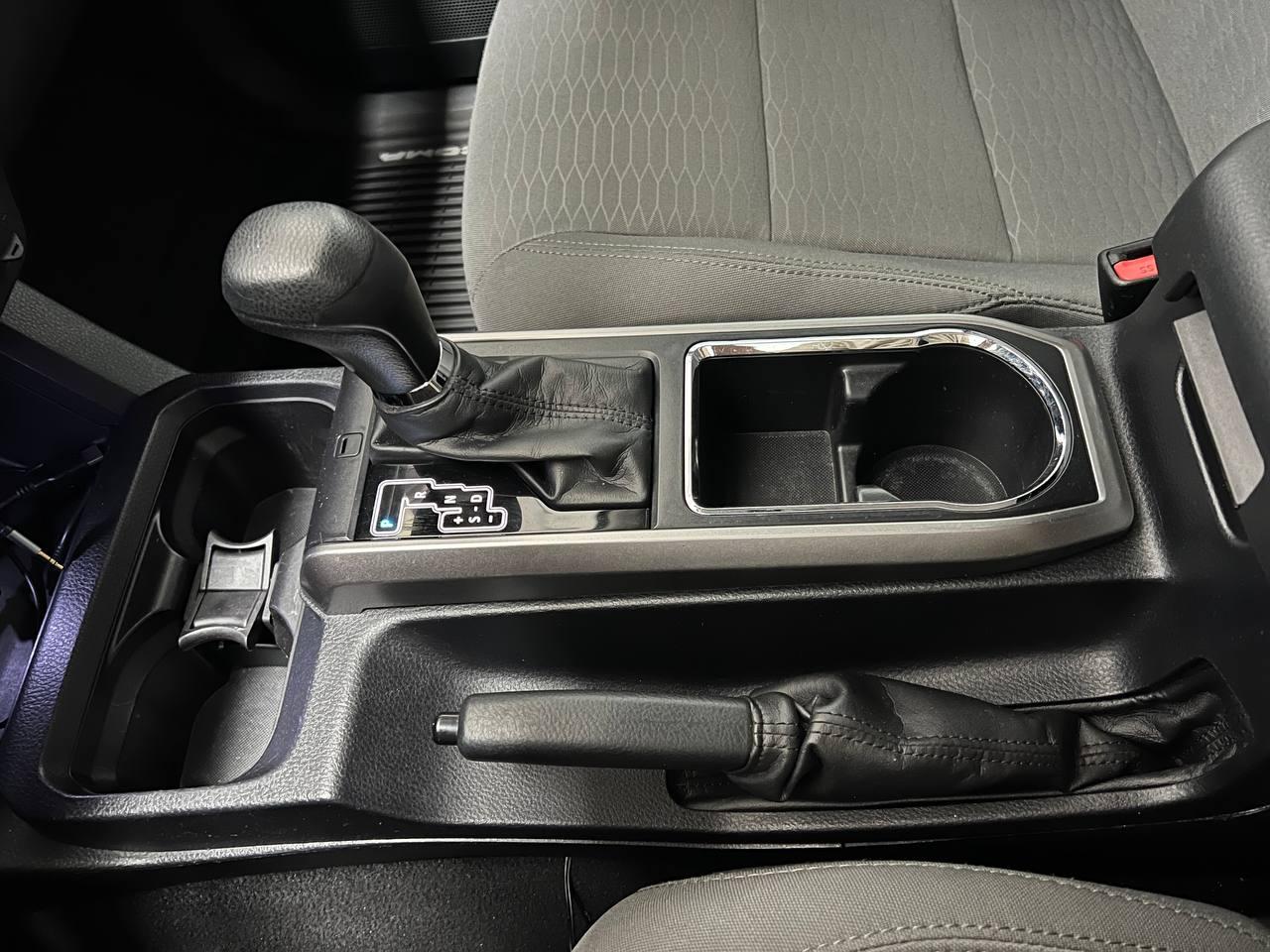 Toyota Tacoma SR5 Double Cab 2017