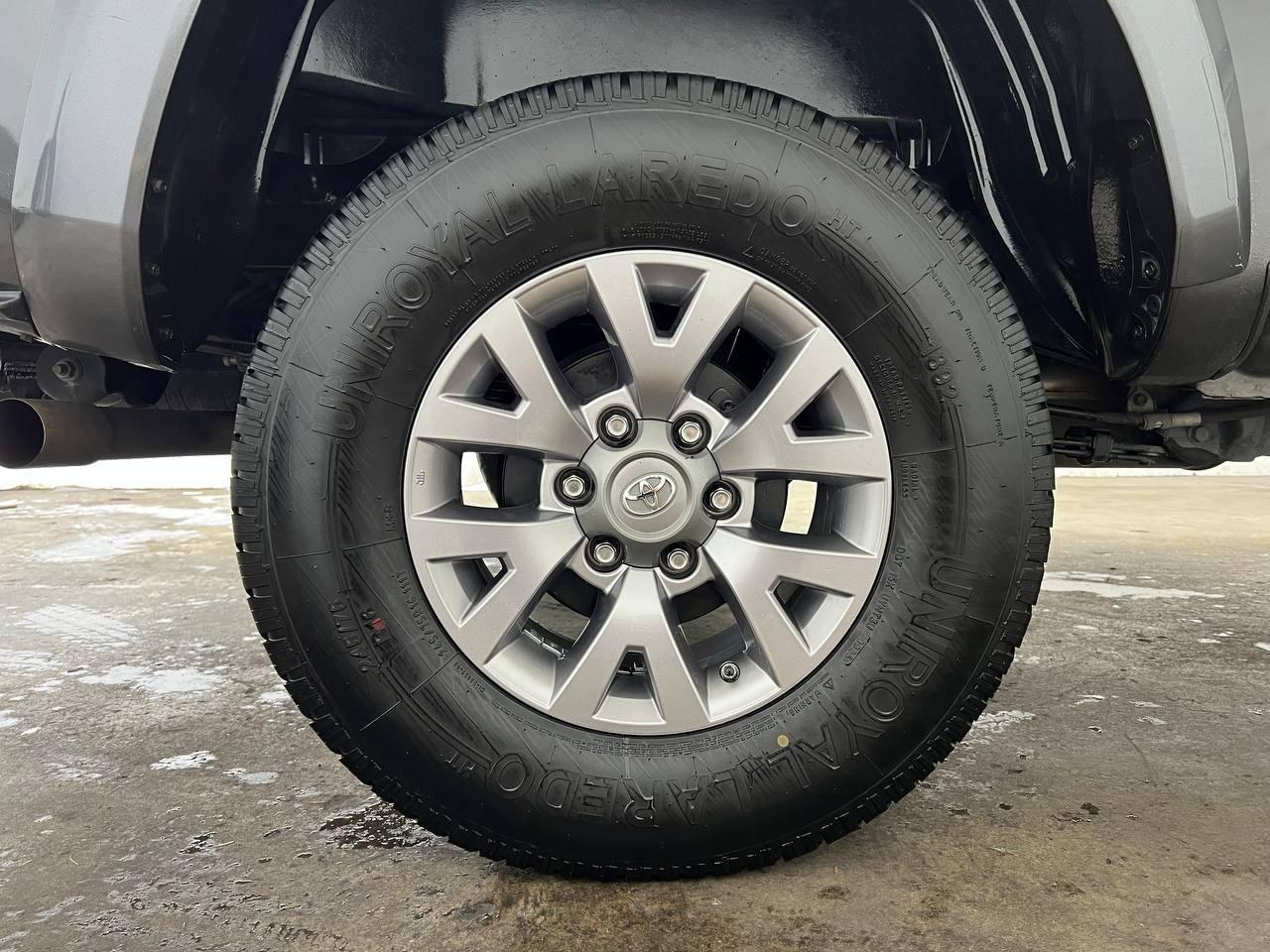 Toyota Tacoma SR5 Double Cab 2017