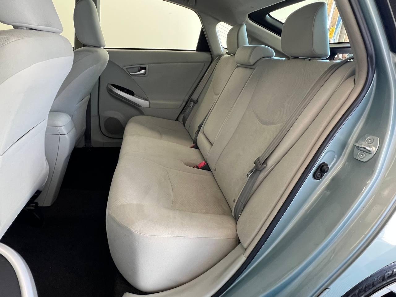 Toyota Prius Two 2013