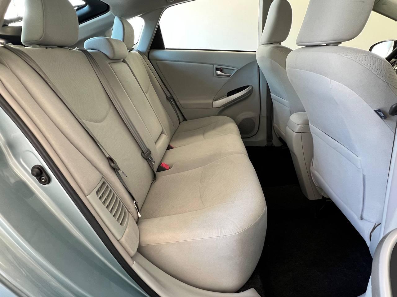 Toyota Prius Two 2013