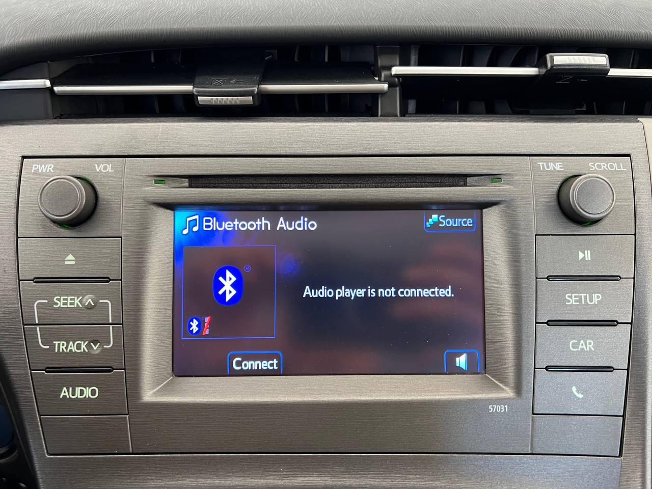 Toyota Prius Two 2013