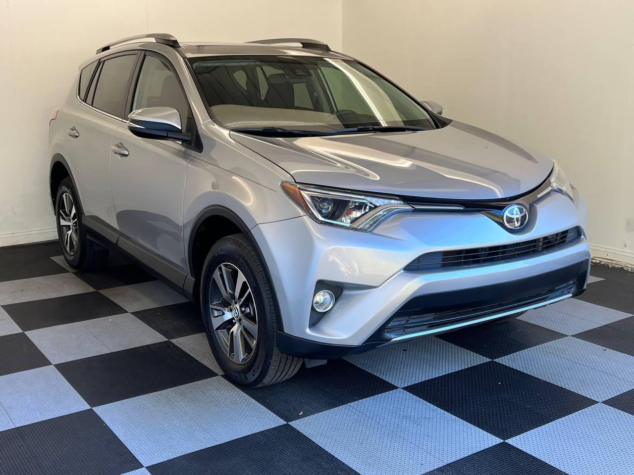 Toyota RAV4 XLE AWD 2017