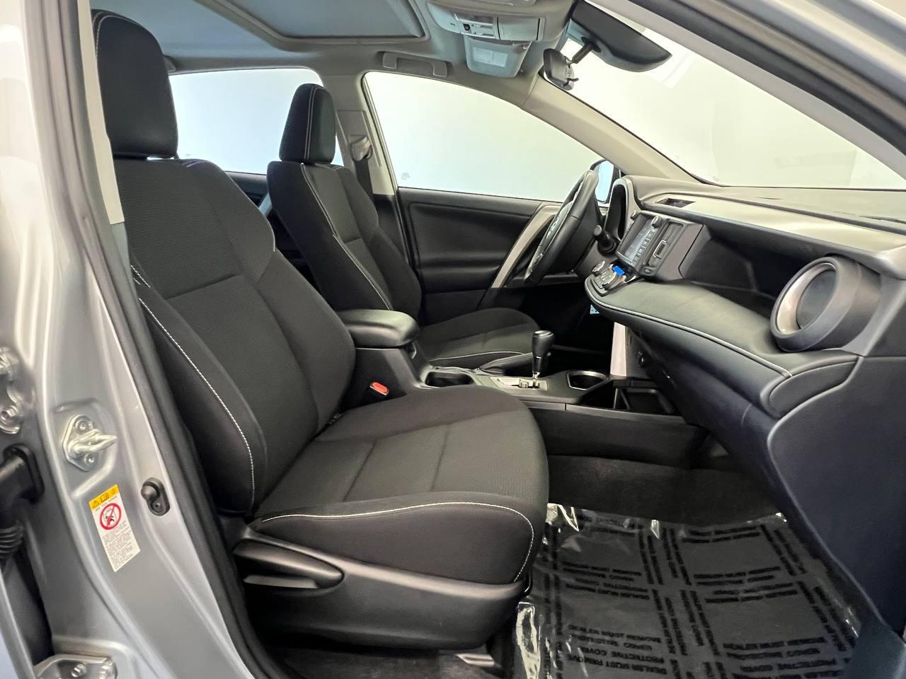 Toyota RAV4 XLE AWD 2017