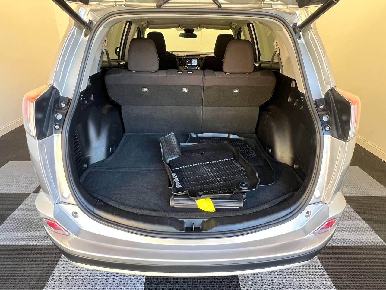Toyota RAV4 XLE AWD 2017