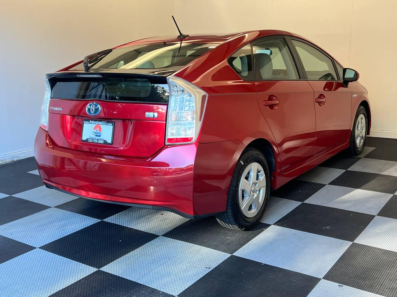 Toyota Prius Two 2011