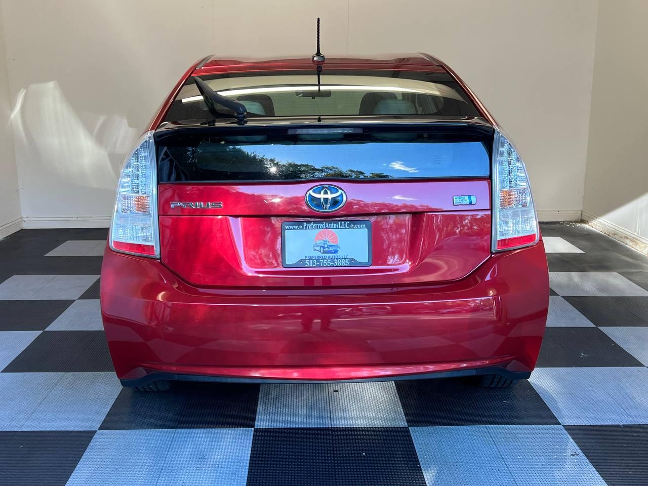 Toyota Prius Two 2011