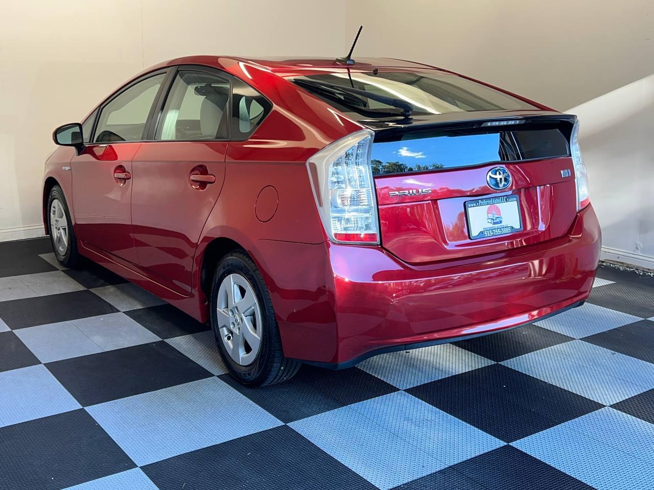 Toyota Prius Two 2011