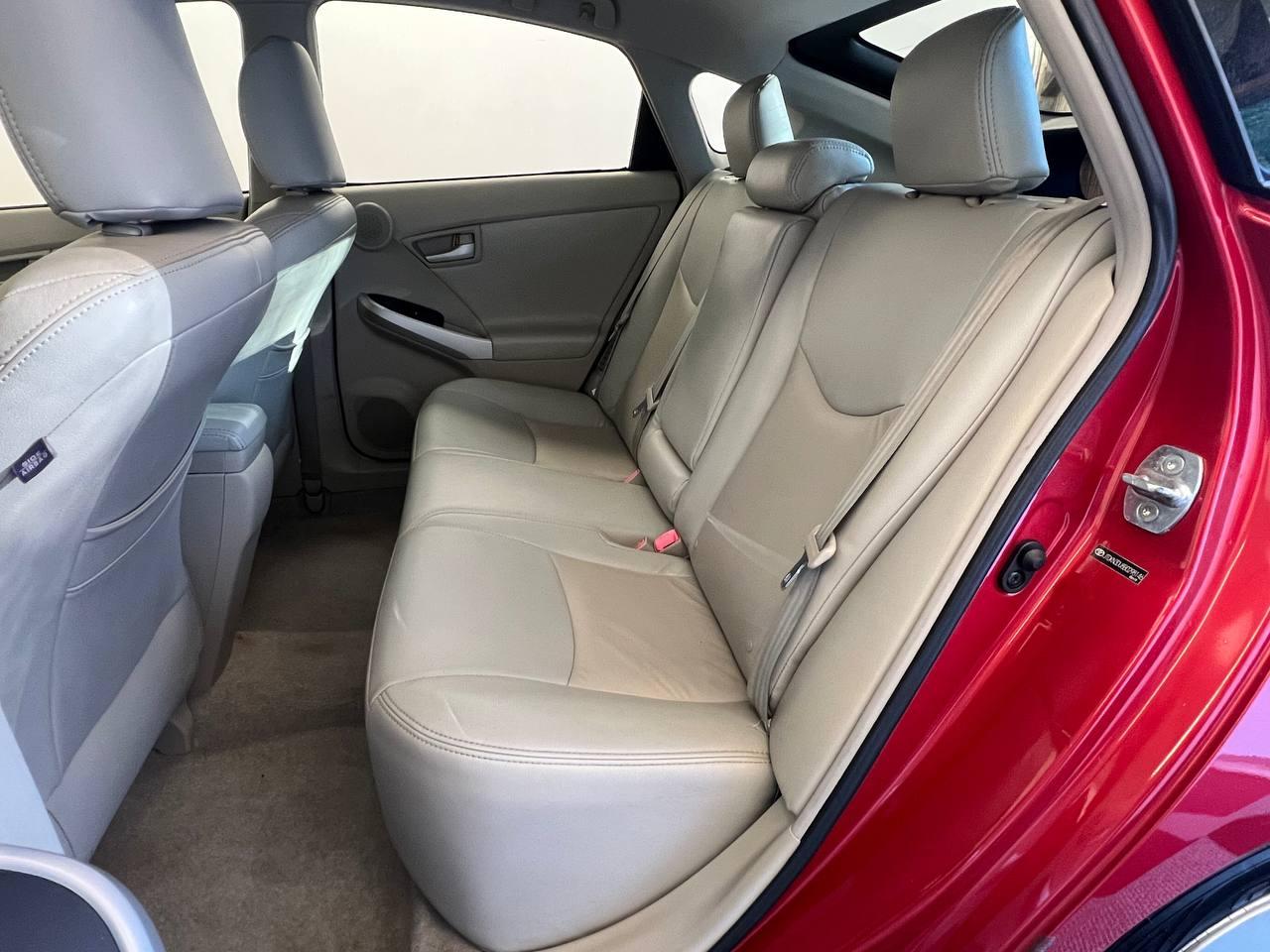 Toyota Prius Two 2011