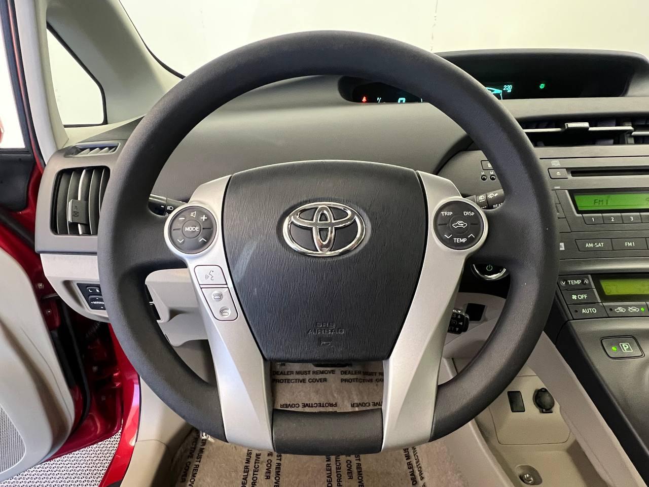 Toyota Prius Two 2011
