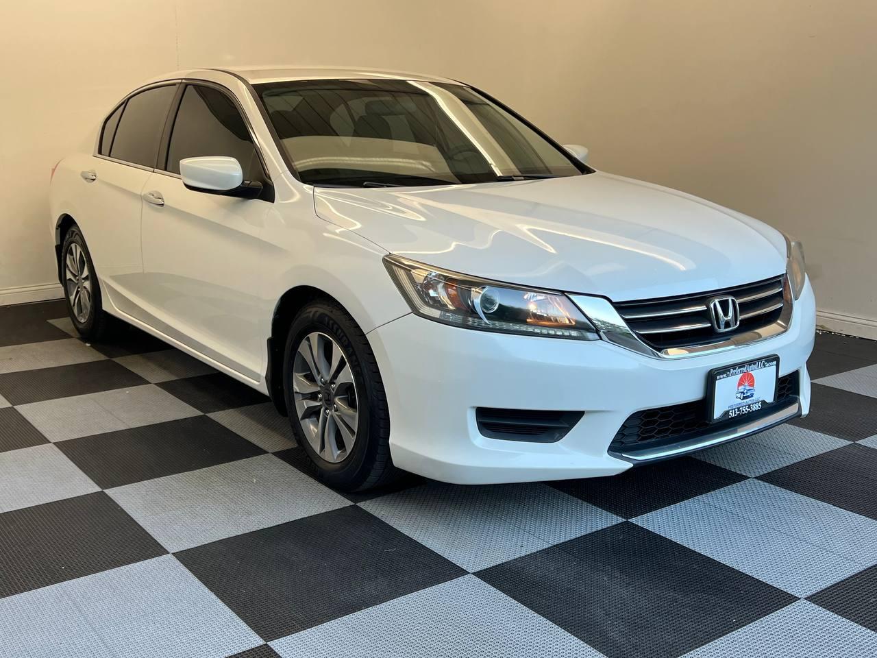 Honda Accord Sdn LX AT 2013