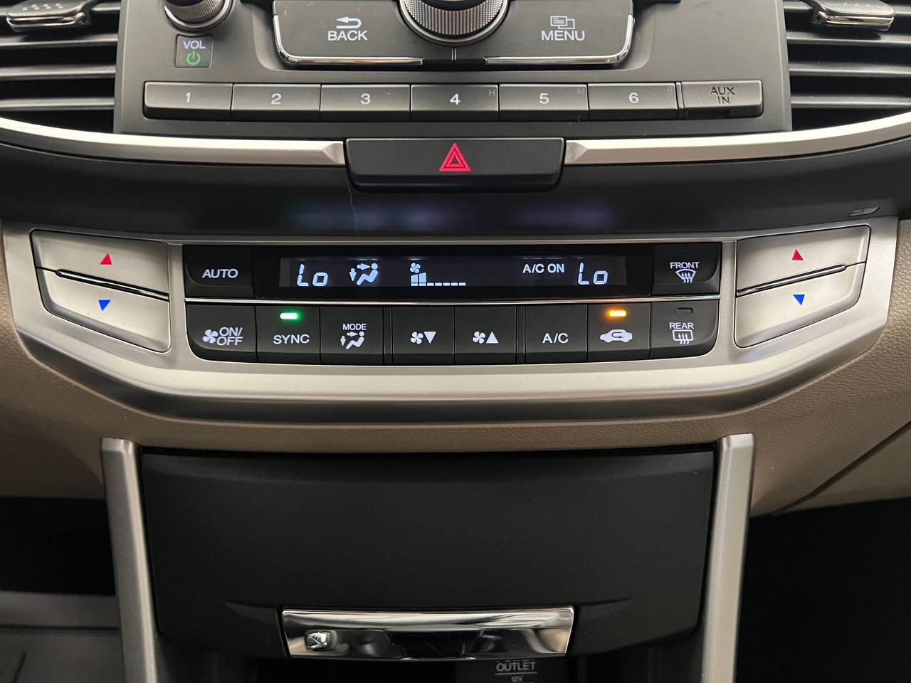 Honda Accord Sdn LX AT 2013