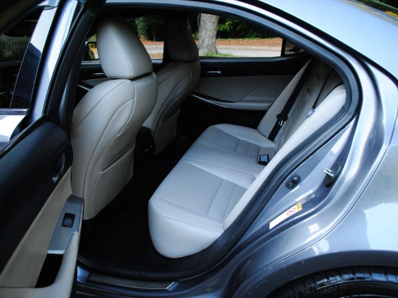 Lexus IS  2016 Lexus IS  2016