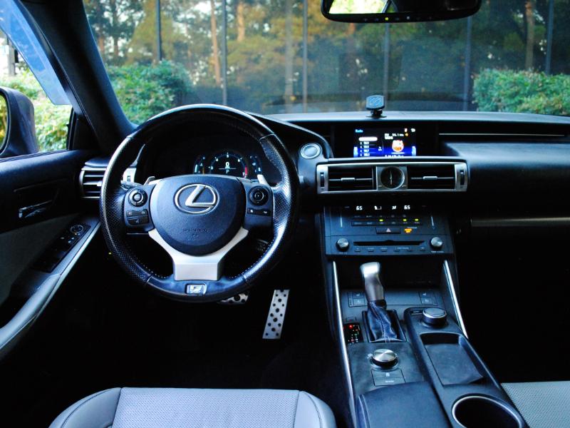 Lexus IS  2016 Lexus IS  2016