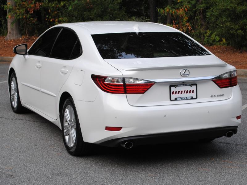 2015 Lexus ES 350 Premium photo 16