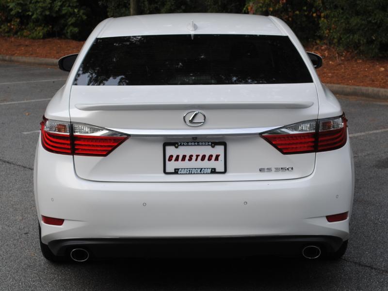 2015 Lexus ES 350 Premium photo 18