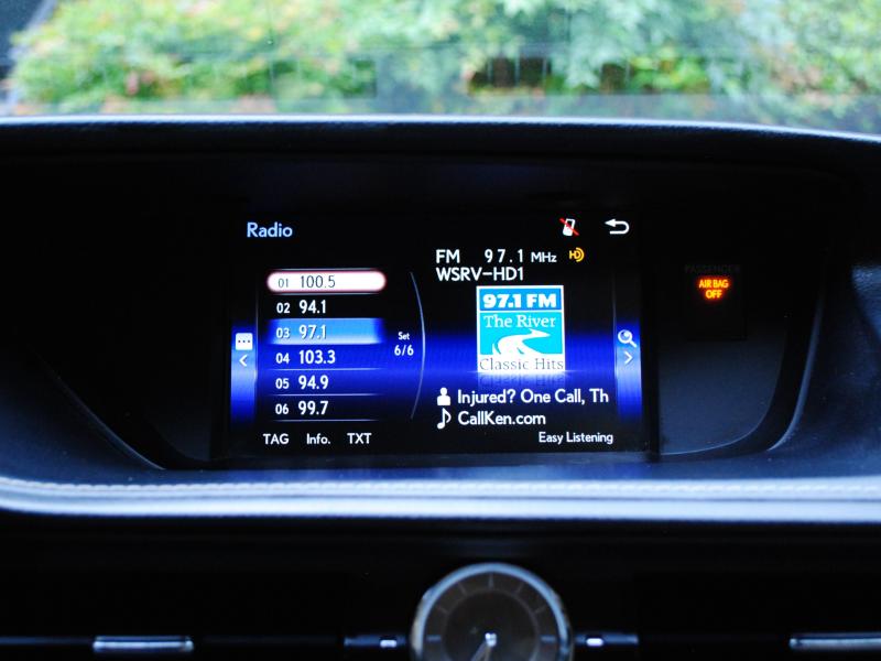 2015 Lexus ES 350 Premium photo 30