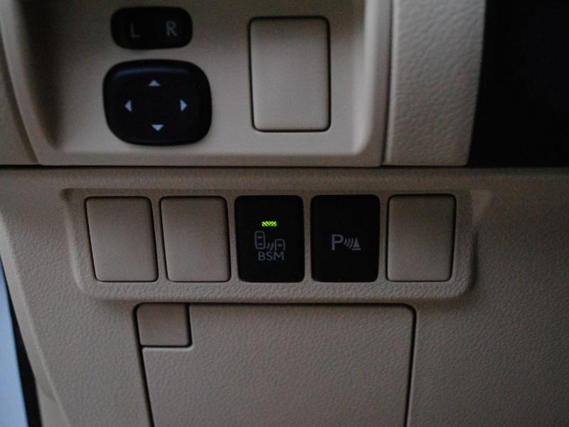 2015 Lexus ES 350 Premium photo 31