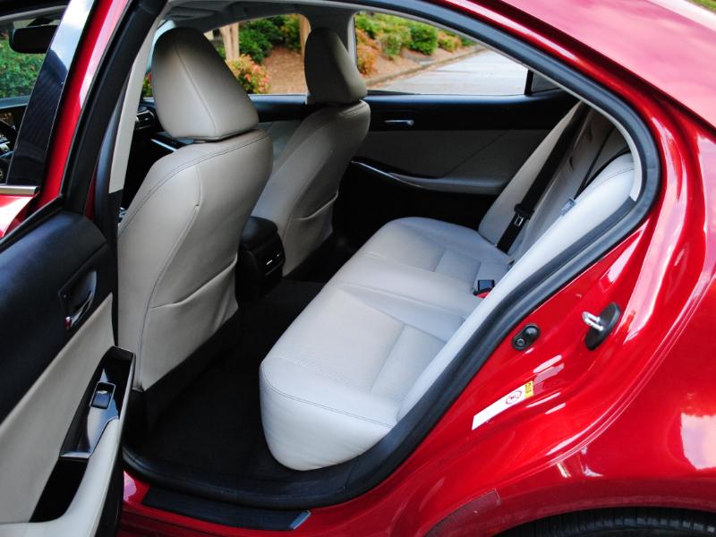 2015 Lexus IS 250 photo 6