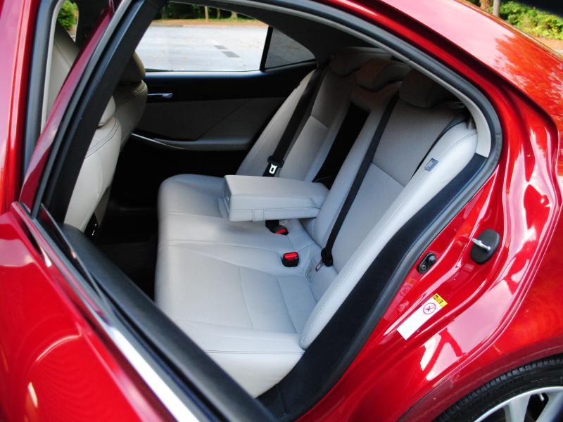 2015 Lexus IS 250 photo 8