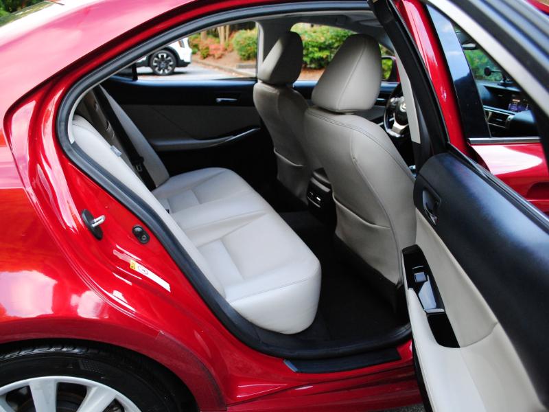 2015 Lexus IS 250 photo 13