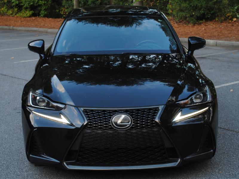 2018 Lexus IS 300 F SPORT photo 3