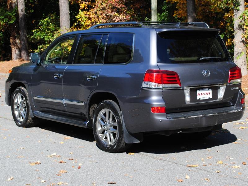 Lexus LX 570  2013 Lexus LX 570  2013