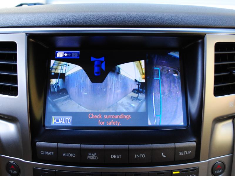 Lexus LX 570  2013 Lexus LX 570  2013