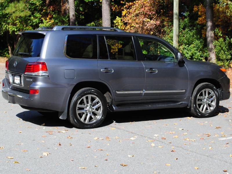 Lexus LX 570  2013 Lexus LX 570  2013