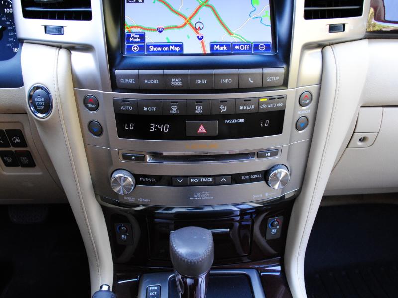 Lexus LX 570  2013 Lexus LX 570  2013