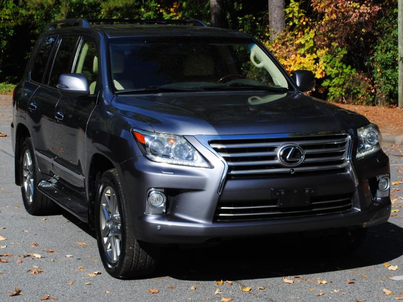 Lexus LX 570  2013 Lexus LX 570  2013