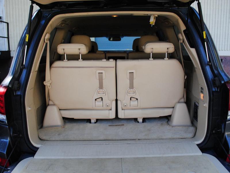 Lexus LX 570  2013 Lexus LX 570  2013