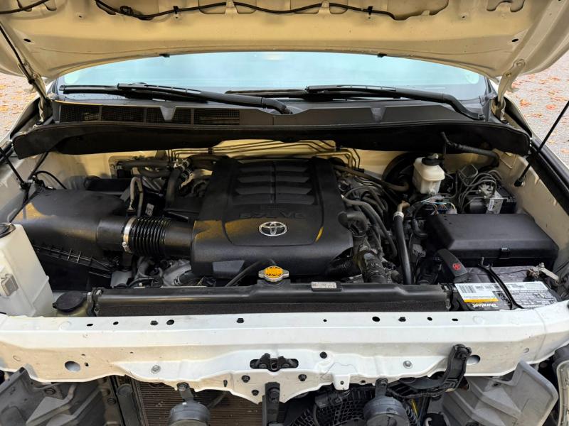 Toyota Sequoia Platinum 4WD FFV 2014 Toyota Sequoia Platinum 4WD FFV 2014