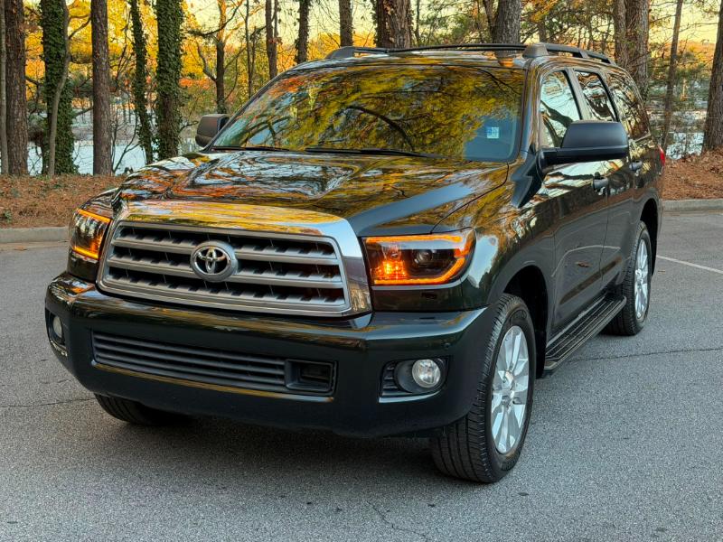 Toyota Sequoia Plantium 4WD 2010