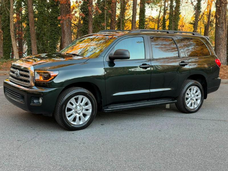 Toyota Sequoia Plantium 4WD 2010