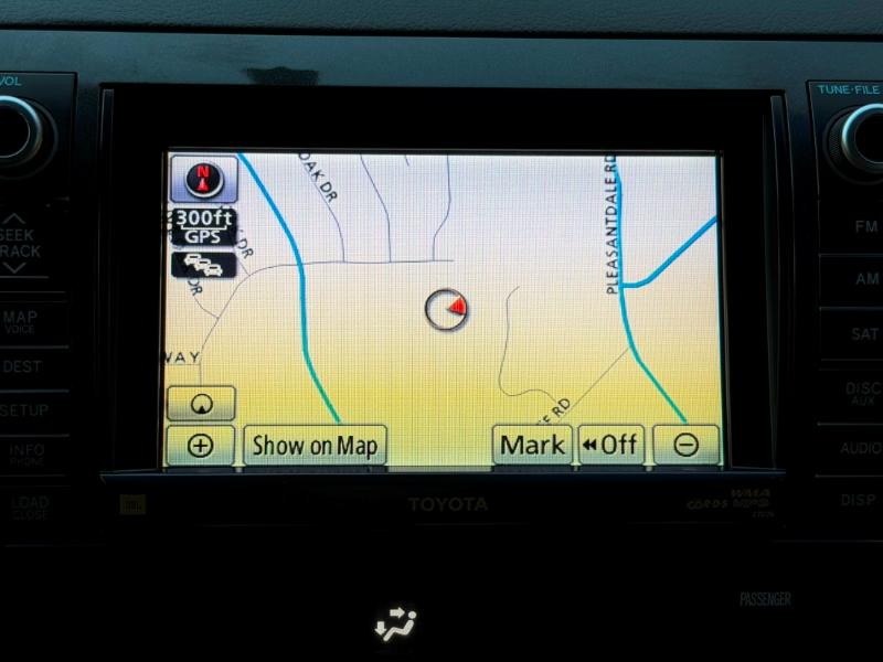 Toyota Sequoia Plantium 4WD 2010