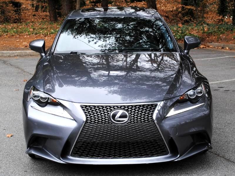 Lexus IS  2016
