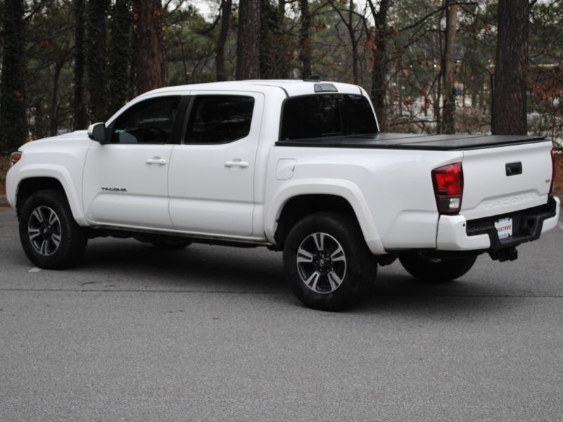 Toyota Tacoma  2019