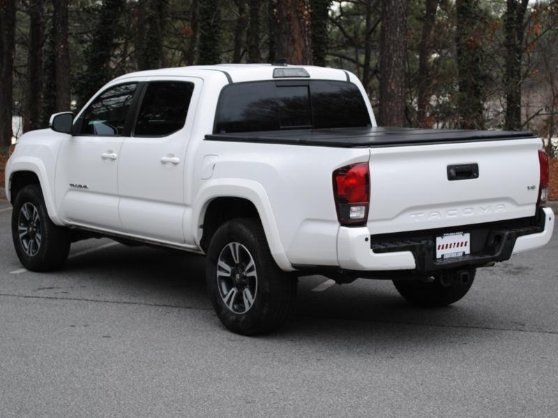 Toyota Tacoma  2019