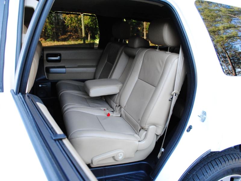 Toyota Sequoia  2015