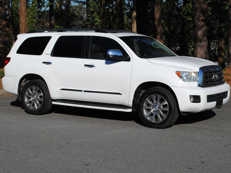 Toyota Sequoia  2015