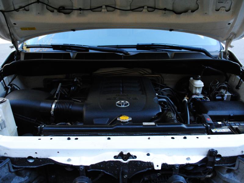 Toyota Sequoia  2015