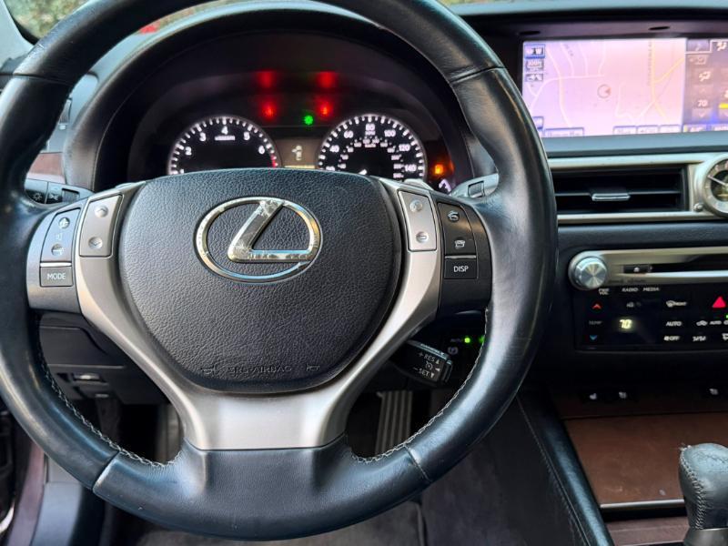 Lexus GS  2013