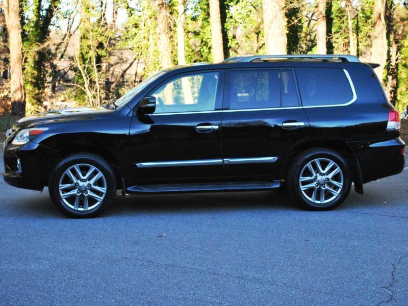 Lexus LX 570  2015