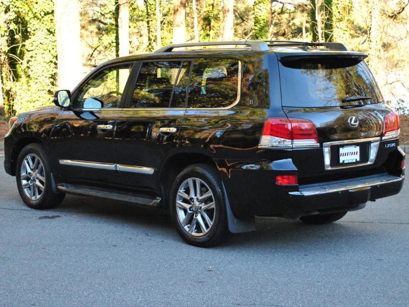 Lexus LX 570  2015