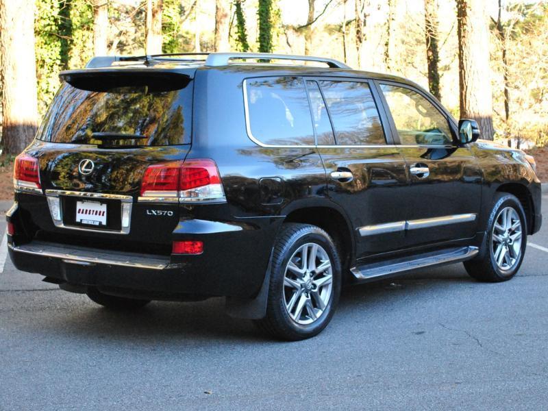 Lexus LX 570  2015